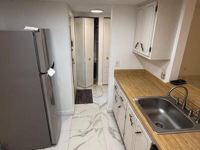 8 Willowbrook Lane, Delray Beach, FL 33446