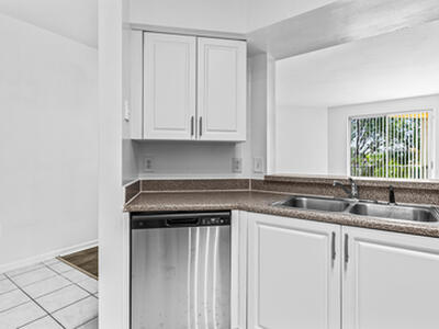 1951 Brandywine Road E, West Palm Beach, FL 33409