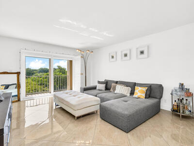 1111 S Ocean Boulevard, Boca Raton, FL 33432