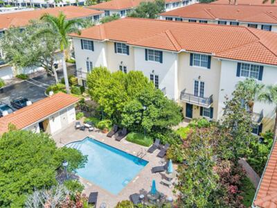 2502 N Dixie Highway, Lake Worth Beach, FL 33460