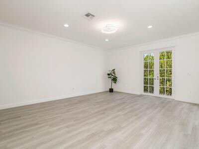 2502 N Dixie Highway, Lake Worth Beach, FL 33460