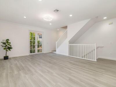 2502 N Dixie Highway, Lake Worth Beach, FL 33460