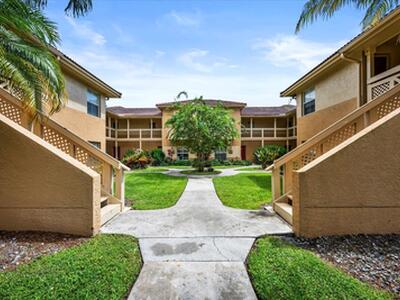 4887 Via Palm Lake, West Palm Beach, FL 33417