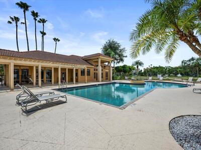 4887 Via Palm Lake, West Palm Beach, FL 33417