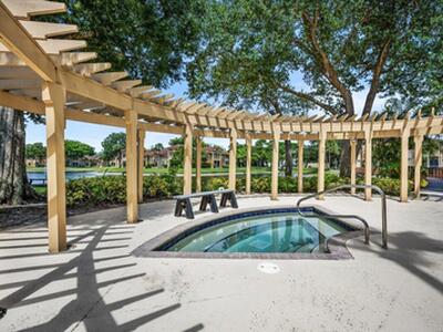 4887 Via Palm Lake, West Palm Beach, FL 33417