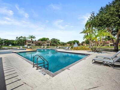 4887 Via Palm Lake, West Palm Beach, FL 33417