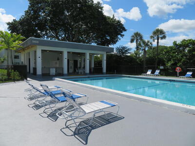 9233 SW 8th Street, Boca Raton, FL 33428