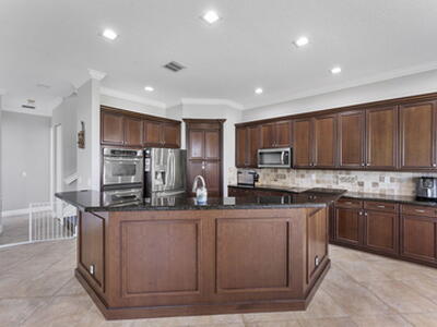 10133 Cobblestone Creek Drive, Boynton Beach, FL 33472