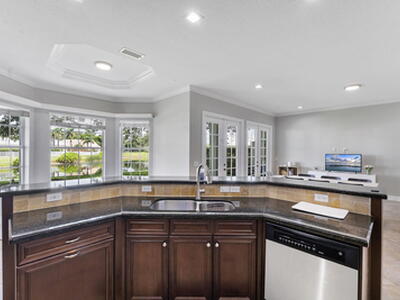 10133 Cobblestone Creek Drive, Boynton Beach, FL 33472