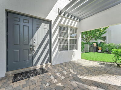 10133 Cobblestone Creek Drive, Boynton Beach, FL 33472