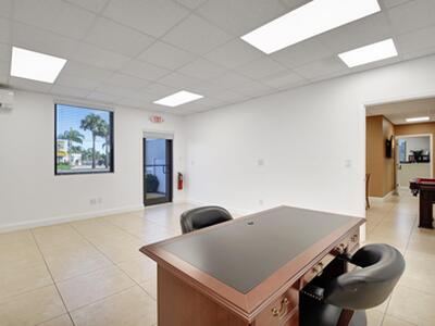 3379 S Military Trail, Lake Worth, FL 33463