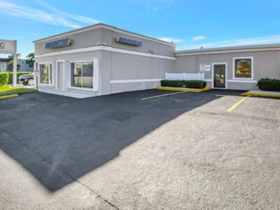 3379 S Military Trail, Lake Worth, FL 33463