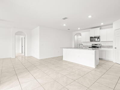 2053 Farmhouse Road SE, Palm Bay, FL 32909