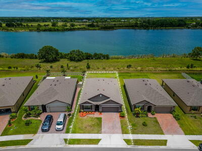 2053 Farmhouse Road SE, Palm Bay, FL 32909