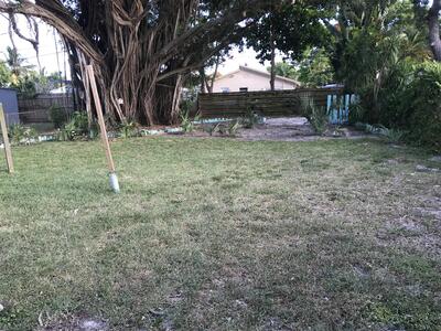 208 Coventry Street, Boca Raton, FL 33487