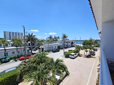 339 Virginia Street, Hollywood, FL 33019