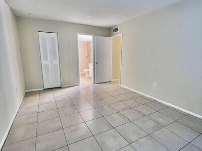 415 W Executive Center Drive, West Palm Beach, FL 33401