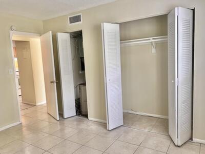 415 W Executive Center Drive, West Palm Beach, FL 33401