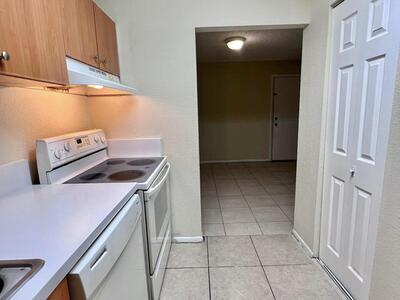 415 W Executive Center Drive, West Palm Beach, FL 33401