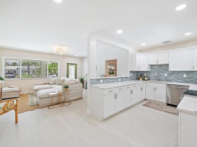 330 Macy Street, West Palm Beach, FL 33405