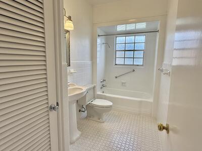 206 Russlyn Drive, West Palm Beach, FL 33405