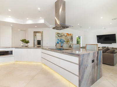 1504 Breakers West Boulevard, West Palm Beach, FL 33411