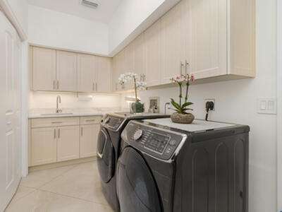 1504 Breakers West Boulevard, West Palm Beach, FL 33411