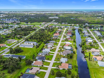 260 Rotonda Boulevard W, Rotonda West, FL 33947