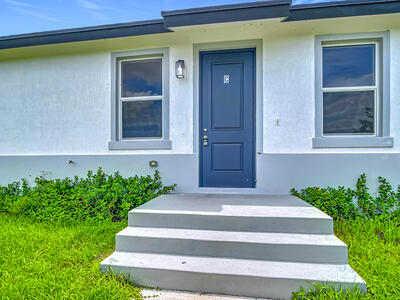 260 Rotonda Boulevard W, Rotonda West, FL 33947