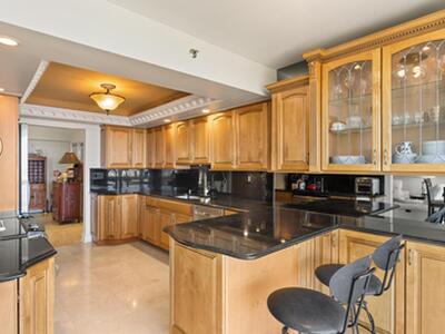 1900 Consulate Place, West Palm Beach, FL 33401