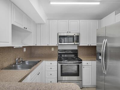 8050 Severn Drive, Boca Raton, FL 33433