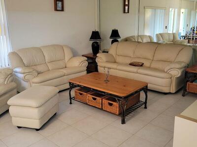 320 Knotty Pine Circle, Greenacres, FL 33463