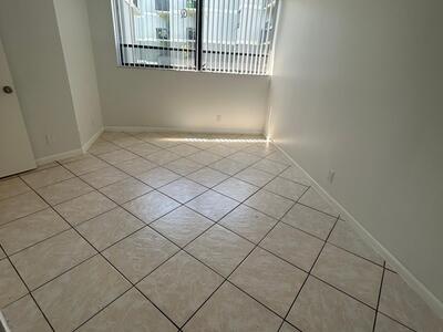 2000 N Congress Avenue, West Palm Beach, FL 33401