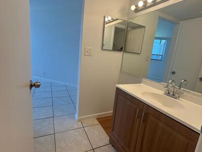 2000 N Congress Avenue, West Palm Beach, FL 33401