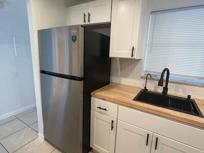 2000 N Congress Avenue, West Palm Beach, FL 33401