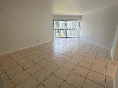 2000 N Congress Avenue, West Palm Beach, FL 33401