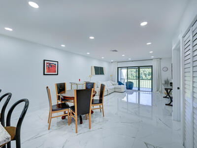 8545 Casa Del Lago, Boca Raton, FL 33433