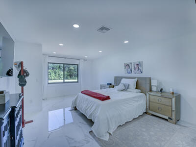 8545 Casa Del Lago, Boca Raton, FL 33433