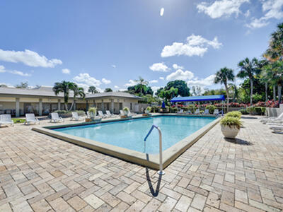 8545 Casa Del Lago, Boca Raton, FL 33433