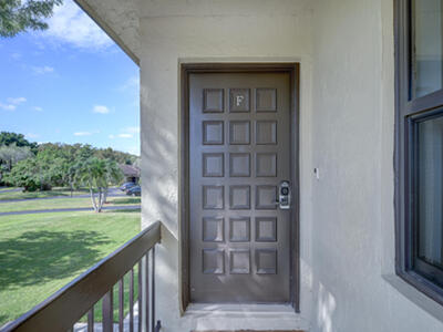 8545 Casa Del Lago, Boca Raton, FL 33433