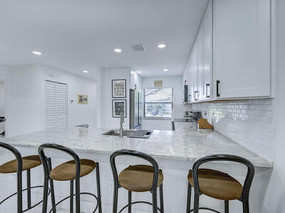 8545 Casa Del Lago, Boca Raton, FL 33433