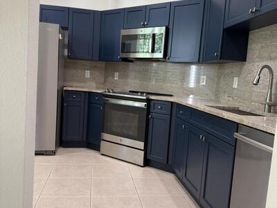 560 SW Indian Key Drive S, Port Saint Lucie, FL 34986