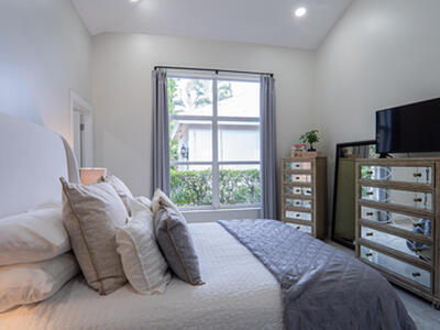 6670 NW 27th Avenue, Boca Raton, FL 33496