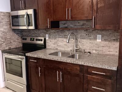 4961 SW 28th Terrace, Dania Beach, FL 33004