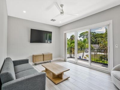 425 Hugh Street, Jupiter, FL 33458