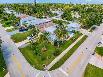 425 Hugh Street, Jupiter, FL 33458