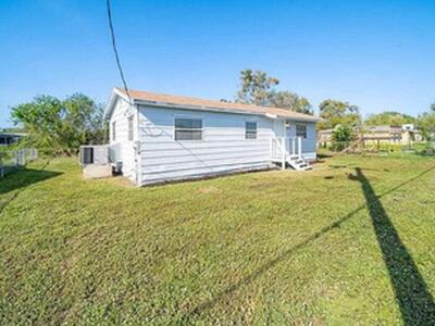 1520 Hunter Road, Okeechobee, FL 34974