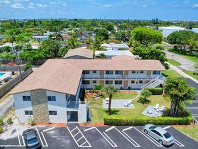 525 S Broadway Street, Lantana, FL 33462