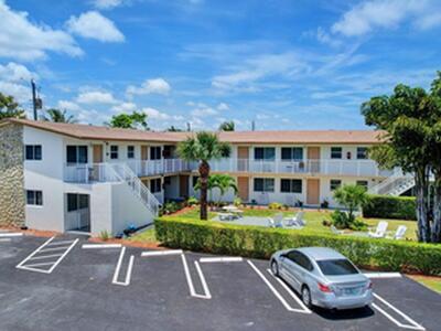 525 S Broadway Street, Lantana, FL 33462