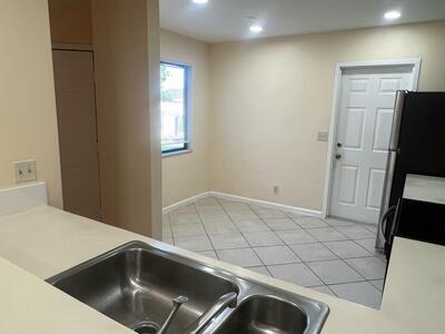 1581 Woodbridge Lakes Circle, West Palm Beach, FL 33406